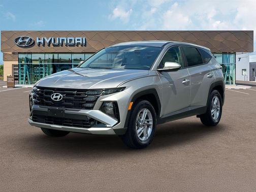 Shimmering Silver 2026 Hyundai TUCSON SE