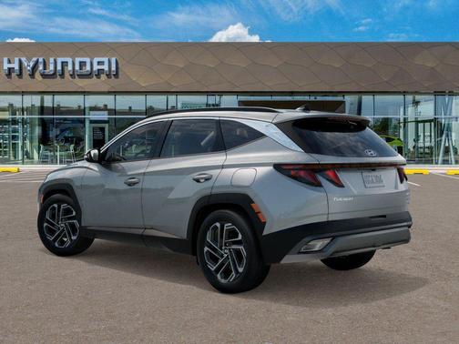 Shimmering Silver 2026 Hyundai TUCSON SEL Plus