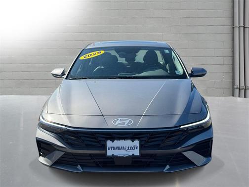 2025 Hyundai ELANTRA SEL