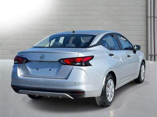 2020 Nissan Versa 1.6 S