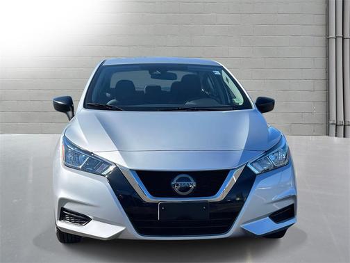 2020 Nissan Versa 1.6 S