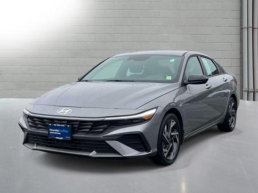 Fluid Metal 2025 Hyundai ELANTRA HEV SEL Sport