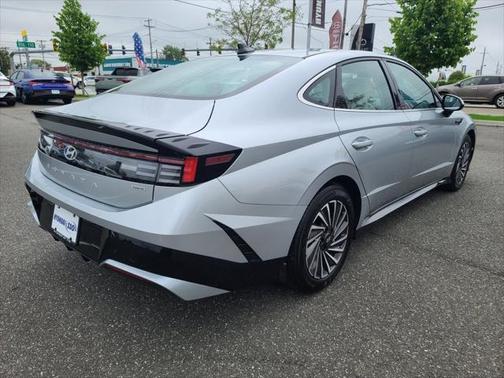 2024 Hyundai SONATA Hybrid SE
