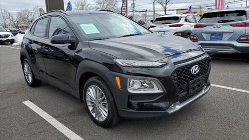 2021 Hyundai KONA SEL Plus