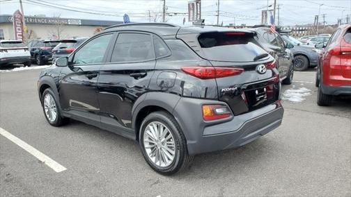 2021 Hyundai KONA SEL Plus