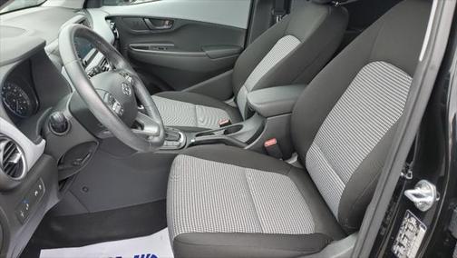 2021 Hyundai KONA SEL Plus