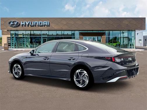 2026 Hyundai SONATA SEL