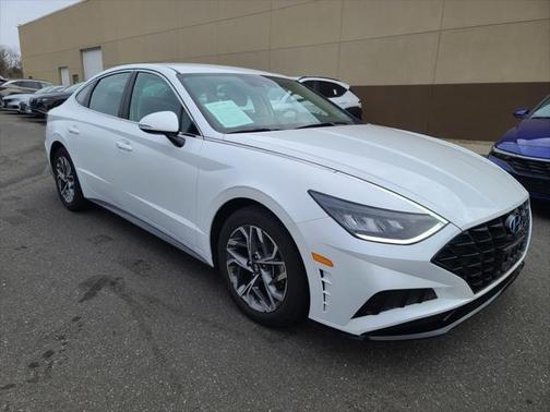 2022 Hyundai SONATA SEL