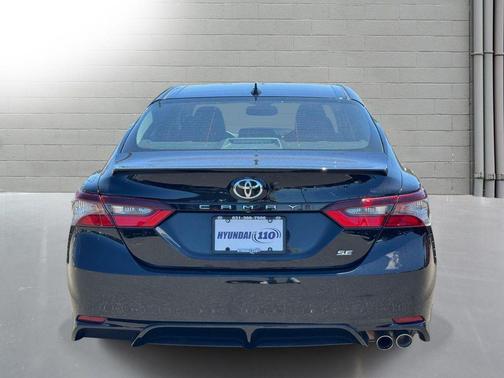 Midnight Black Metallic 2021 Toyota Camry SE