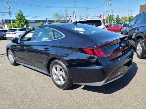 2023 Hyundai SONATA SE
