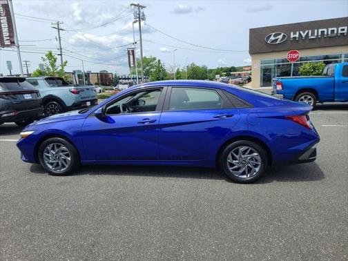 2024 Hyundai ELANTRA HEV Blue