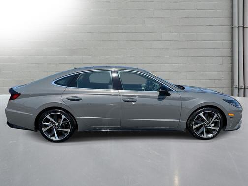 Hampton Gray 2022 Hyundai SONATA SEL Plus