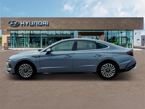 2025 Hyundai SONATA Hybrid SE