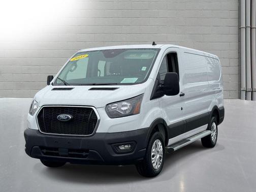 Oxford White 2025 Ford Transit-250 Base