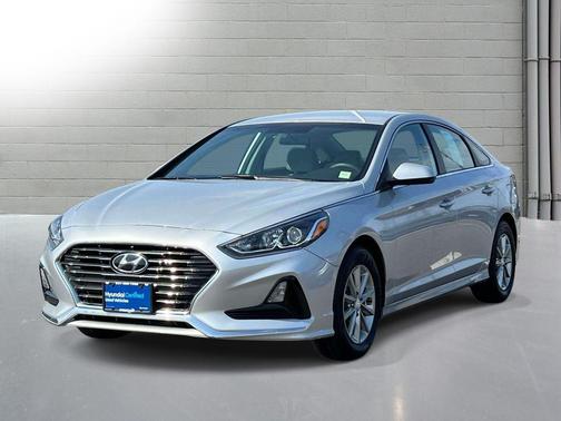 Symphony Silver 2019 Hyundai SONATA SE