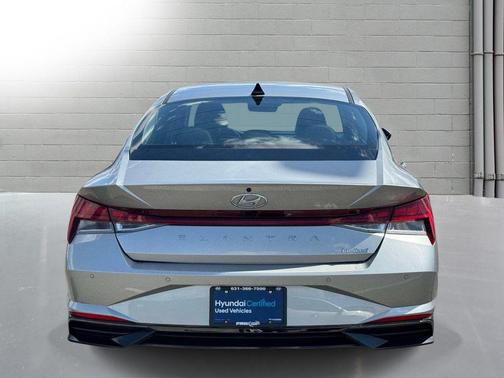 2023 Hyundai ELANTRA Limited