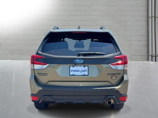 Autumn Green Metallic 2023 Subaru Forester Wilderness