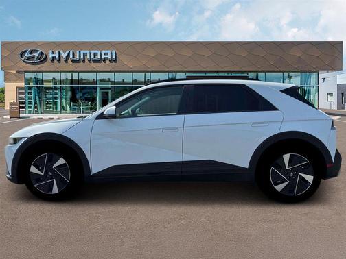Atlas White 2025 Hyundai IONIQ 5 SEL