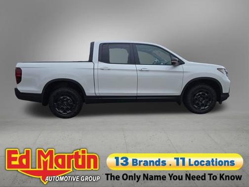 Platinum White Pearl 2026 Honda Ridgeline TrailSport+