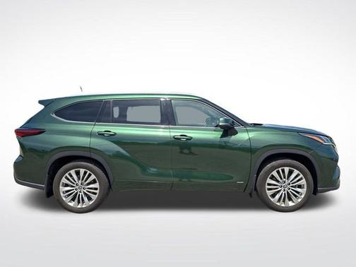 Cypress 2024 Toyota Highlander Hybrid Platinum