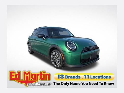 British Racing Green 2025 MINI Hardtop Signature