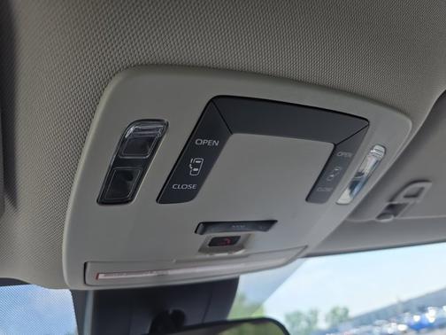 2021 Toyota Sienna LE 8 Passenger