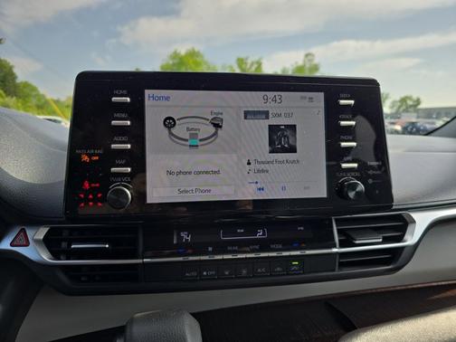 2021 Toyota Sienna LE 8 Passenger