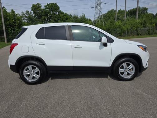 2022 Chevrolet Trax LS