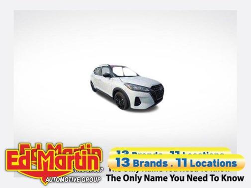 2023 Nissan Kicks SR