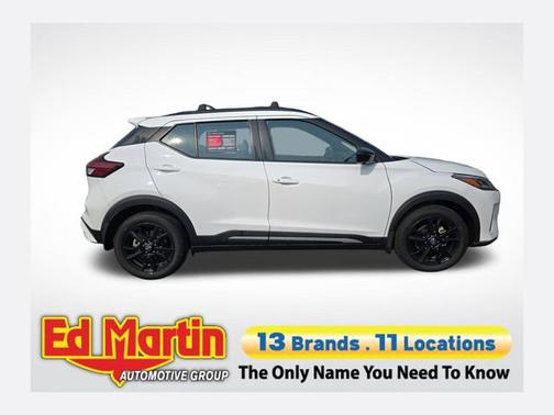 2023 Nissan Kicks SR