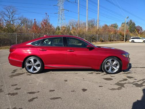 2018 Honda Accord Touring 2.0T