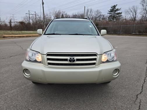 2003 Toyota Highlander Base