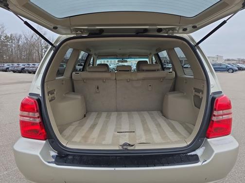 2003 Toyota Highlander Base