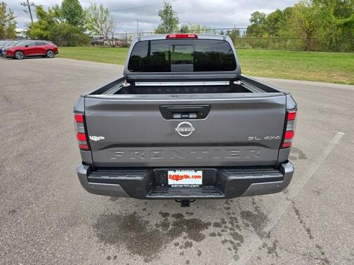 2024 Nissan Frontier SL