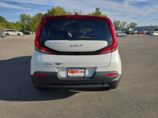 2022 Kia Soul LX