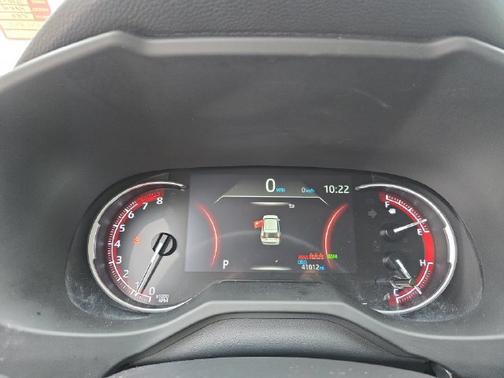 Pearl 2025 Toyota RAV4 XLE