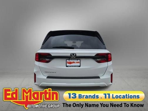 Platinum White Pearl 2026 Honda Odyssey EX-L