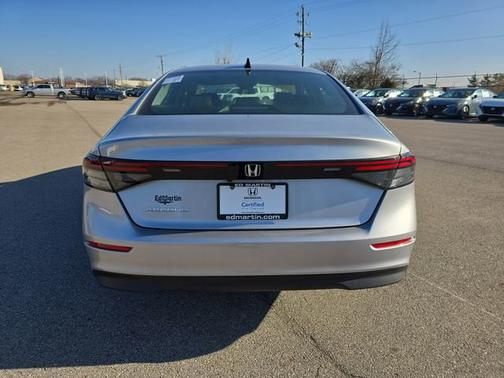 2025 Honda Accord SE