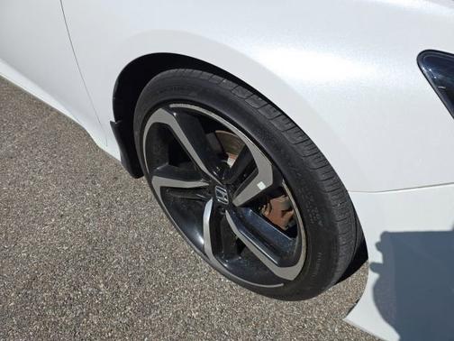 White 2022 Honda Accord Sport SE