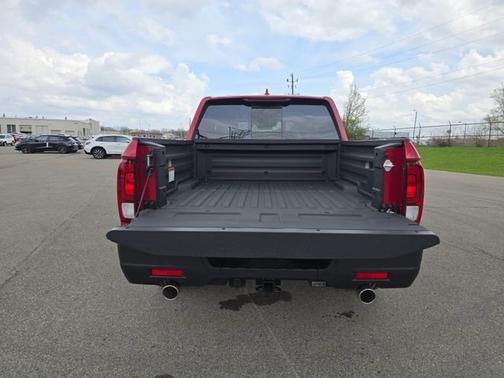 Radiant Red 2026 Honda Ridgeline RTL