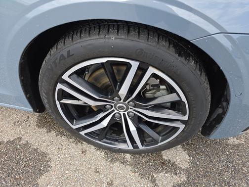 2022 Volvo S60 Recharge Plug-In Hybrid R-Design