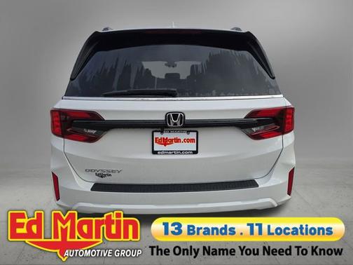 Platinum White Pearl 2026 Honda Odyssey EX-L