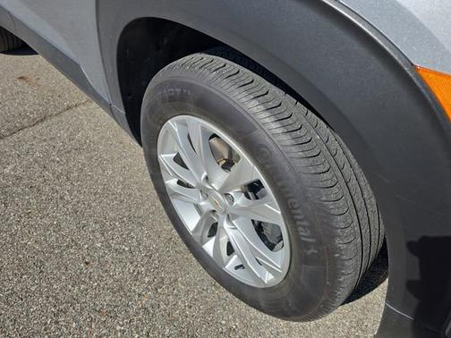 Sterling Gray Metallic 2023 Chevrolet Trailblazer LS
