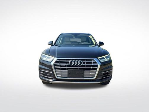 Black Metallic 2019 Audi Q5 Premium Plus