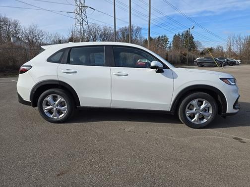 2025 Honda HR-V LX