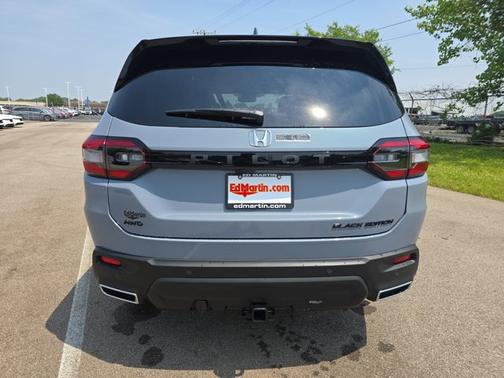 2025 Honda Pilot Black Edition