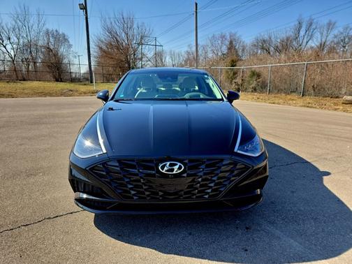 2022 Hyundai SONATA Limited