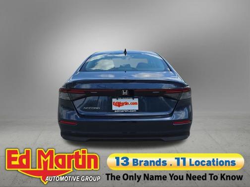 Still Night Pearl 2026 Honda Accord SE