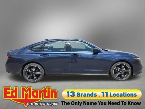 Still Night Pearl 2026 Honda Accord SE