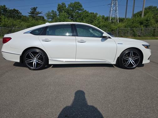 2022 Honda Accord Hybrid Touring